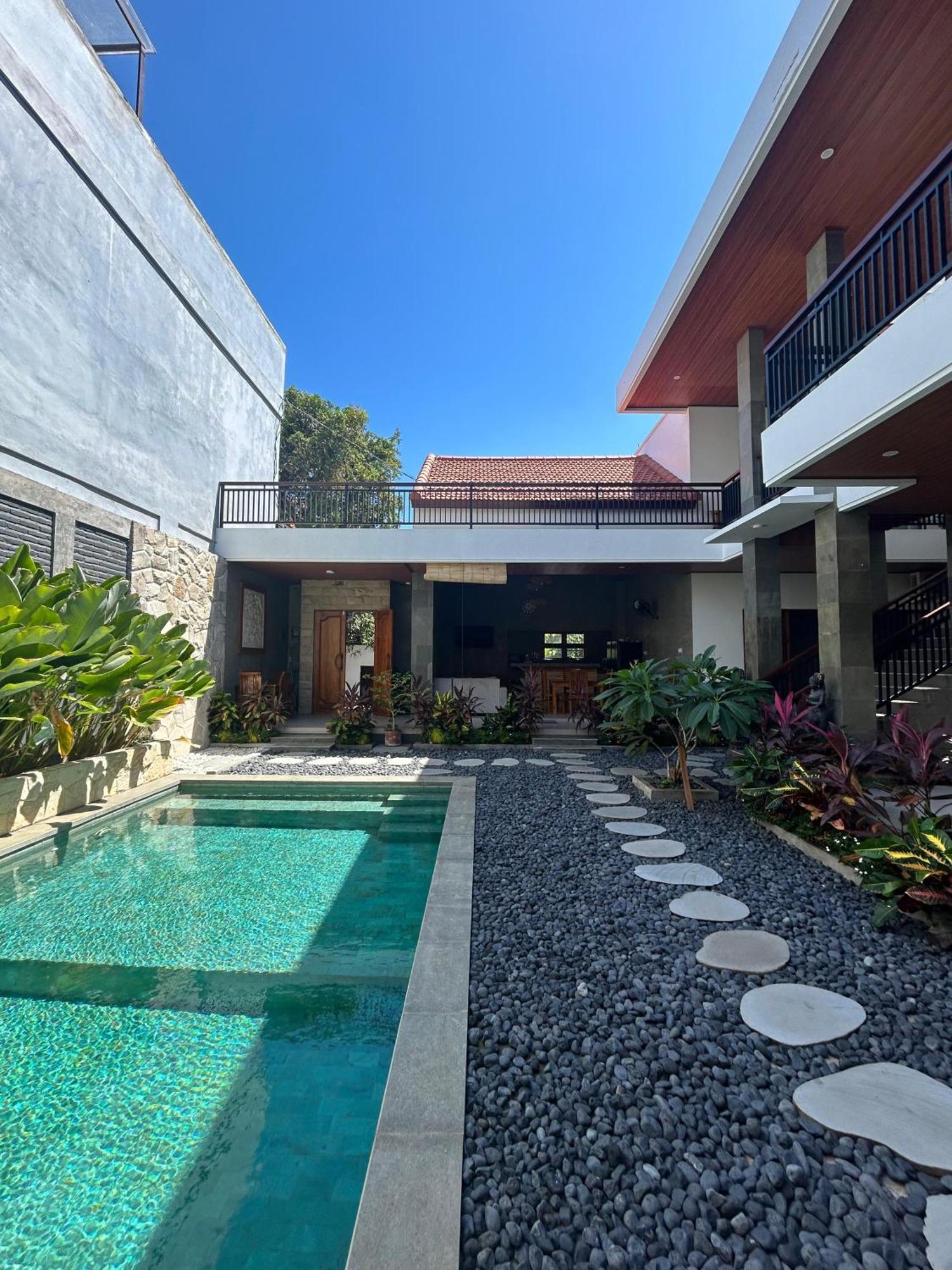 Villa Son Sun Uluwatu  Exterior photo
